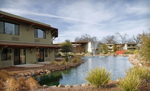 Eco-Friendly Hotel in Sacramento Valley